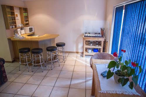 Four Pines Lodge Hermanus Exterior photo